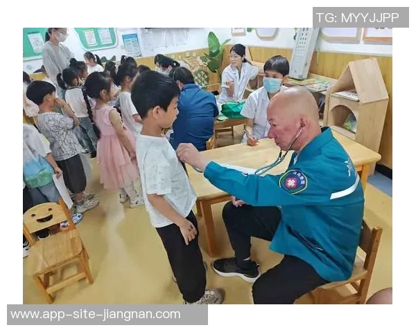 博伊因长期肠胃病缺阵体重下降非比赛态度问题引发关注