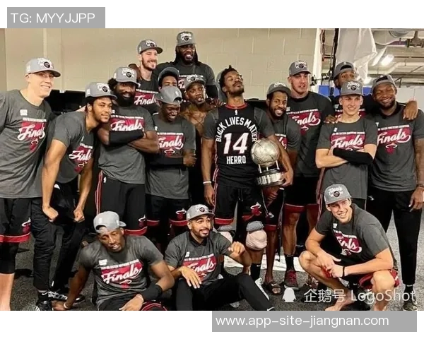 斯波称鲍威尔与希罗具备技术能力能够在场上实现共存合作