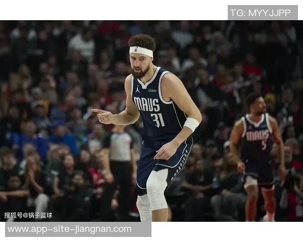 缺少克莱与克里斯蒂独行侠空间不足基德双塔组合展现良好效果